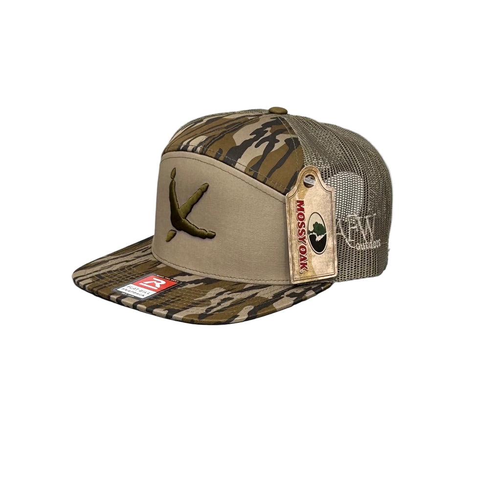 Turkey Tracks Logo 7 Panel Mossy Oak Bottomland and Olive
